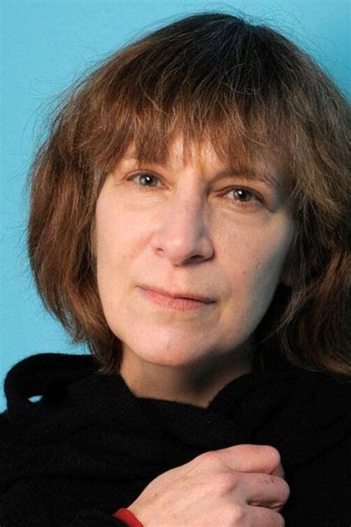 Amanda Plummer Biography - Facts, Childhood, Family Life & Achievements