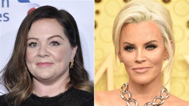 Are Melissa McCarthy and Jenny McCarthy related?