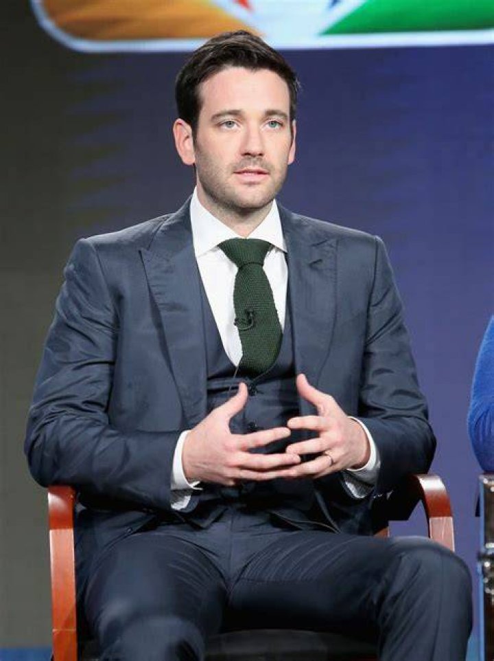 Colin Donnell Age, Weight, Height, Measurements