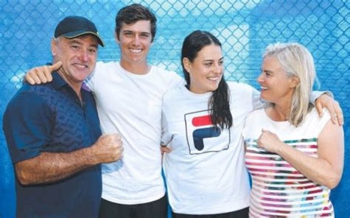 Daria Kasatkina parents: Sergey Kasatkin, Tatyana Kasatkina