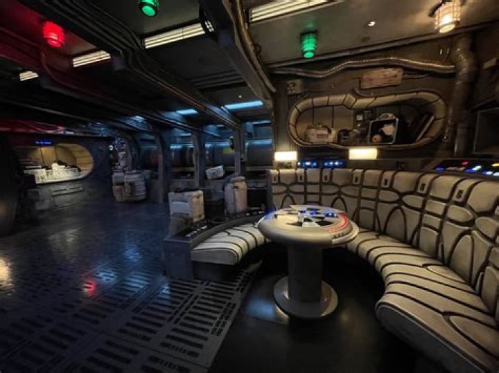 Do Smugglers run drops? – Celebrity
