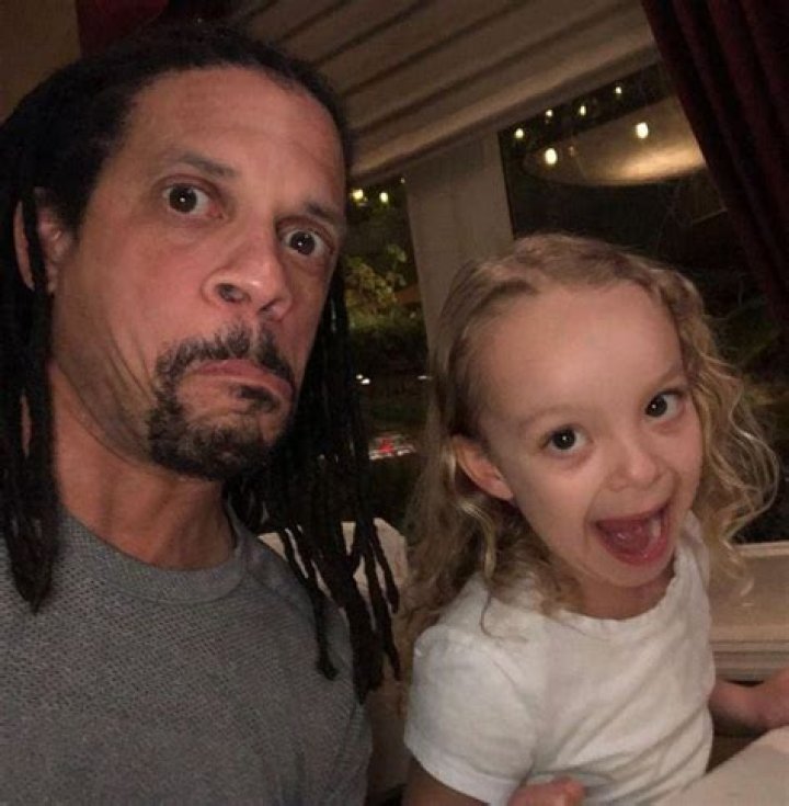 Elgton Jenkins family, wife, children, parents, siblings