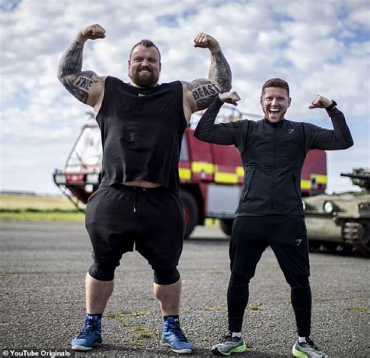 Ethan Payne (Behzinga) – Bio, Facts, Family Life of YouTube Star