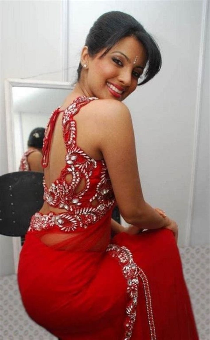 Geeta Basra Bra Size, Age, Weight, Height, Measurements