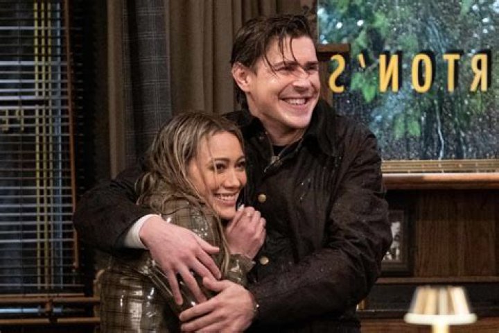 ‘How I Met Your Father’ cast give their top picks for who the father is