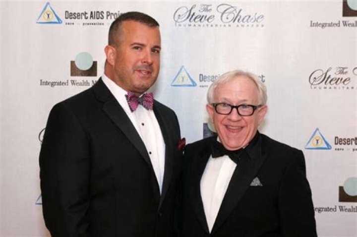Is Leslie Jordan married or gay?