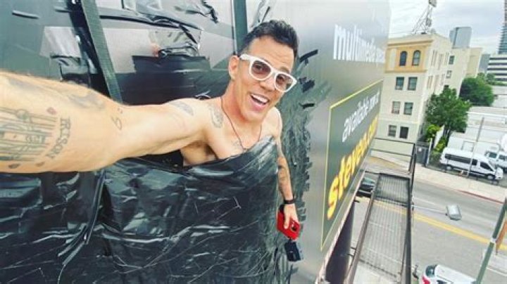 Jackass Star Steve-O Duct-Tapes Himself To A Billboard For Viral Stunt