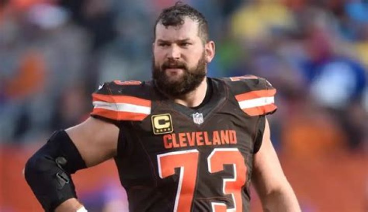 Joe Thomas age, height, ethnicity, family, college, 40 time, draft, trade, net worth, Instagram