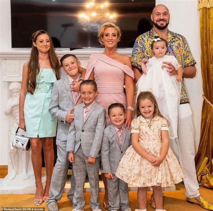 John Refoua siblings: Who are John Refoua siblings?