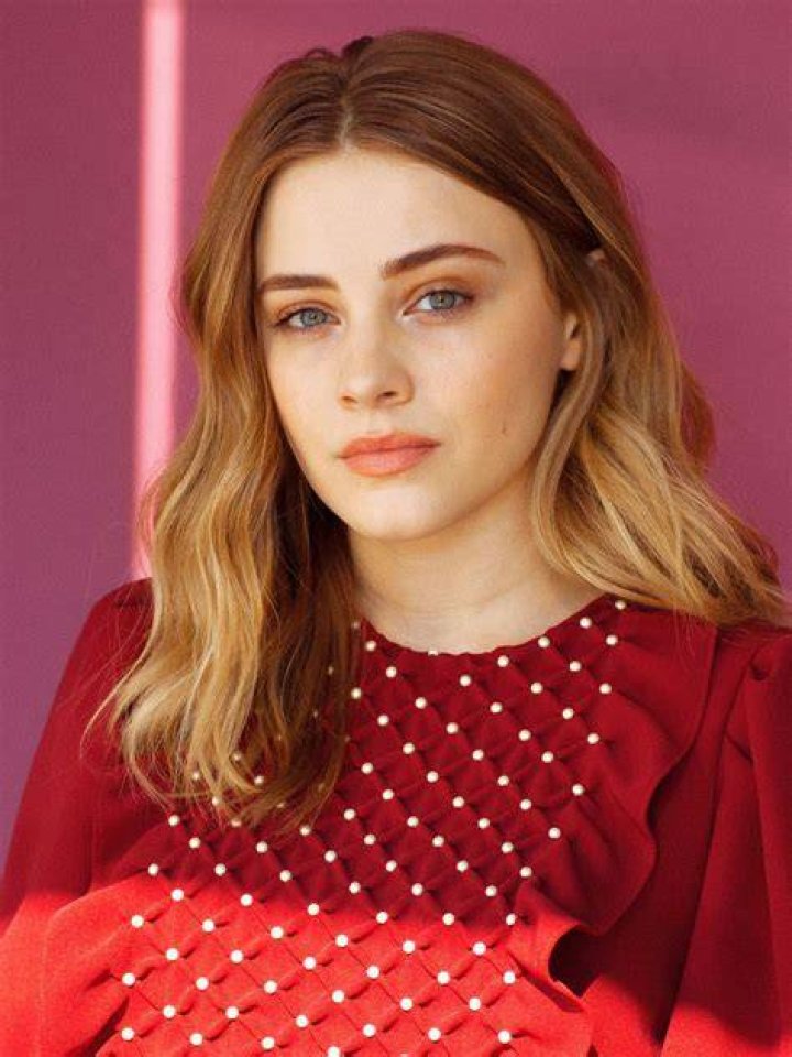 Josephine Langford Biography