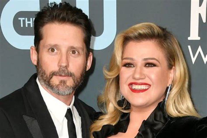 Kelly Clarkson siblings: Meet Alyssa Clarkson, Jason Clarkson
