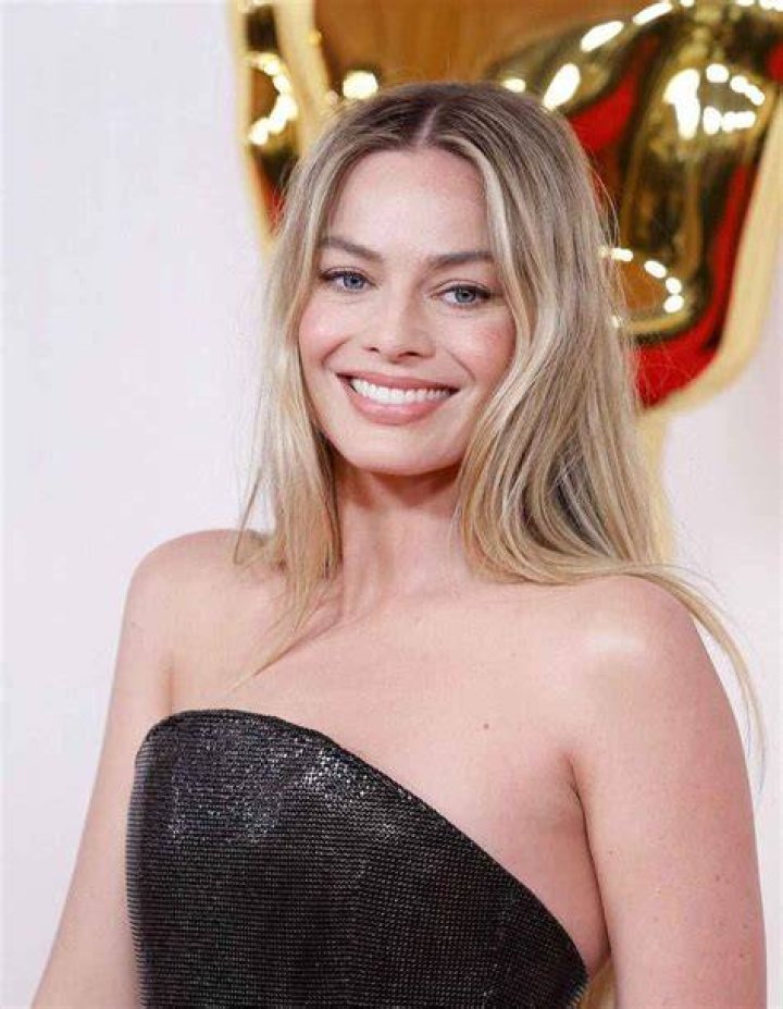 Margot Robbie Biography