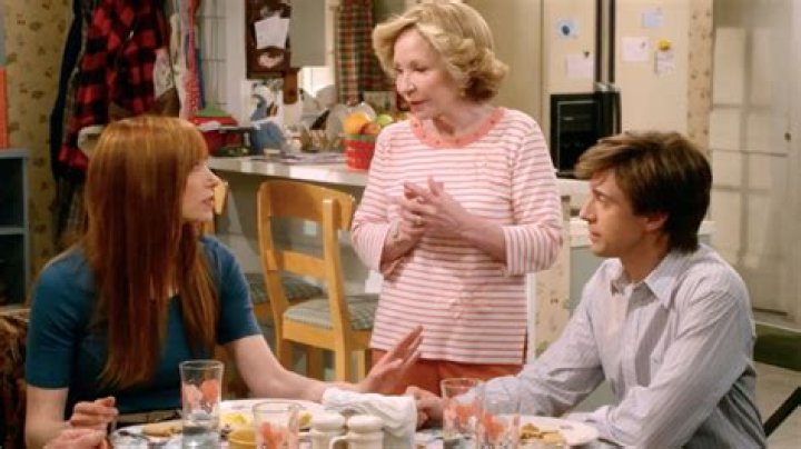 Review: ‘That ‘90s Show’ is a nostalgic trip down memory lane that was way more fun in the ‘70s