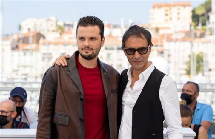 Samuel Benchetrit children: Jules Benchetrit, Saul Benchétrit