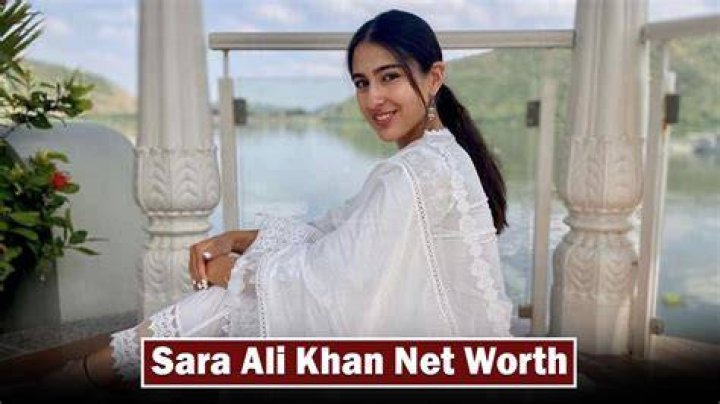 Sara Khan Net Worth