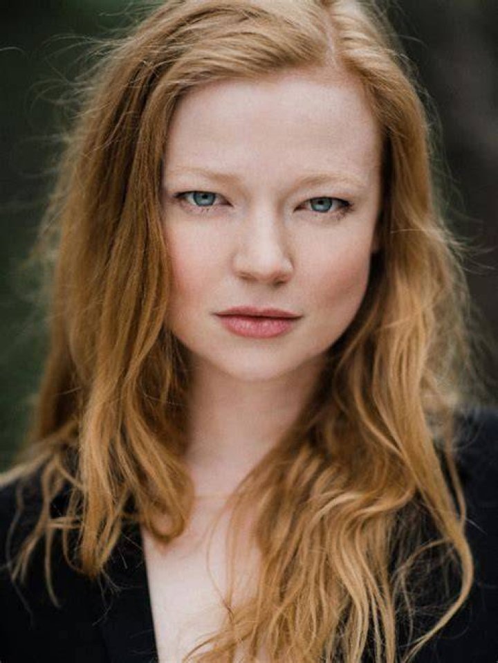 Sarah Snook Biography