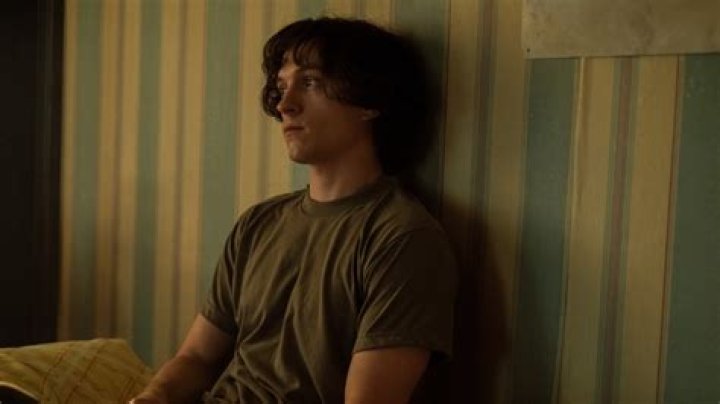 ‘The Crowded Room’ set pics reveal first look at Tom Holland’s new Apple series