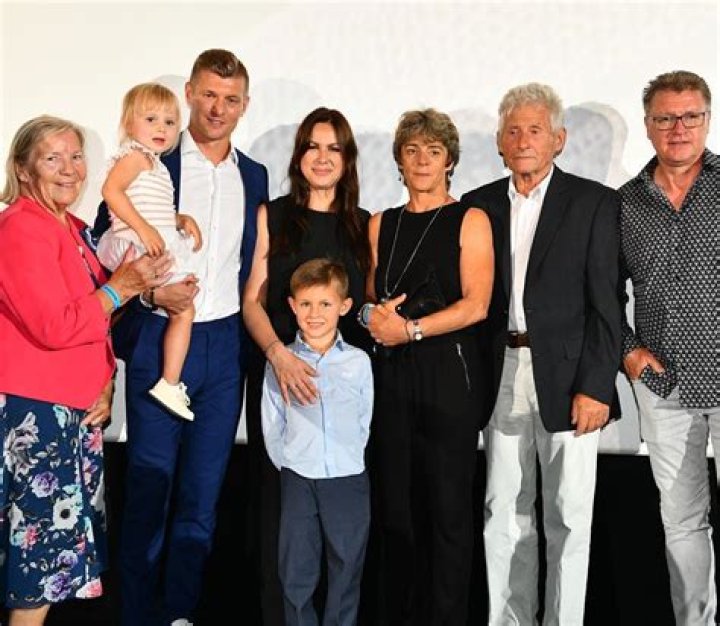 Toni Kroos family: Wife, children, parents, siblings