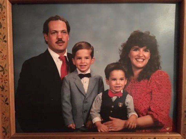 Who is Brian Stelter’s mother Donna Stelter?