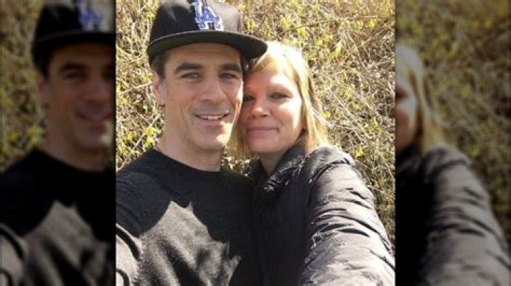 Who is Eddie Cahill wife Nikki Uberti?