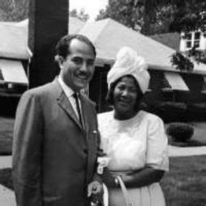 Who is Mahalia Jackson husband Sigmond Galloway?